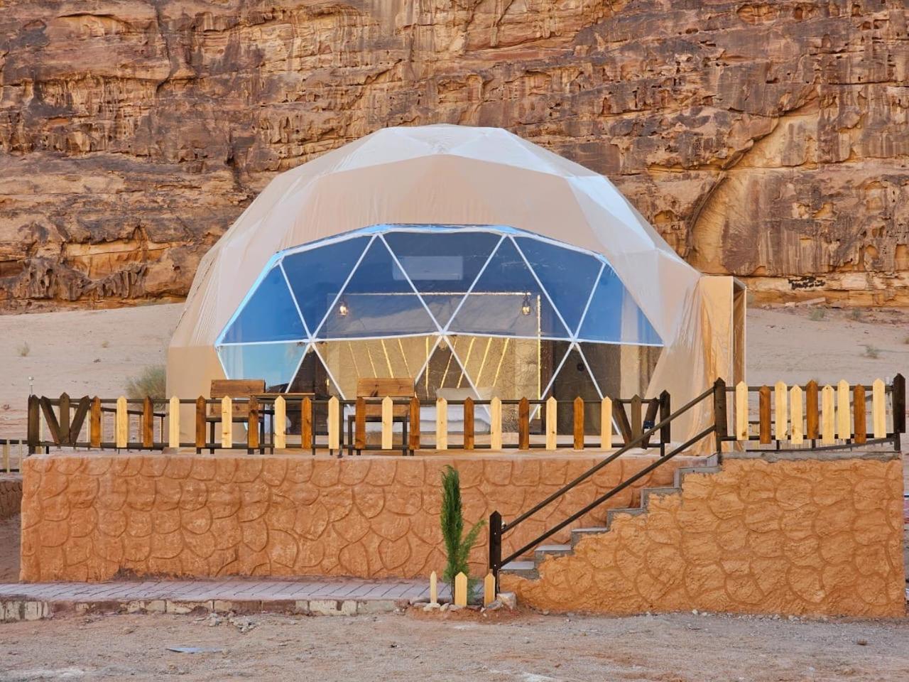 غرووب وادي رم Hotel Екстериор снимка