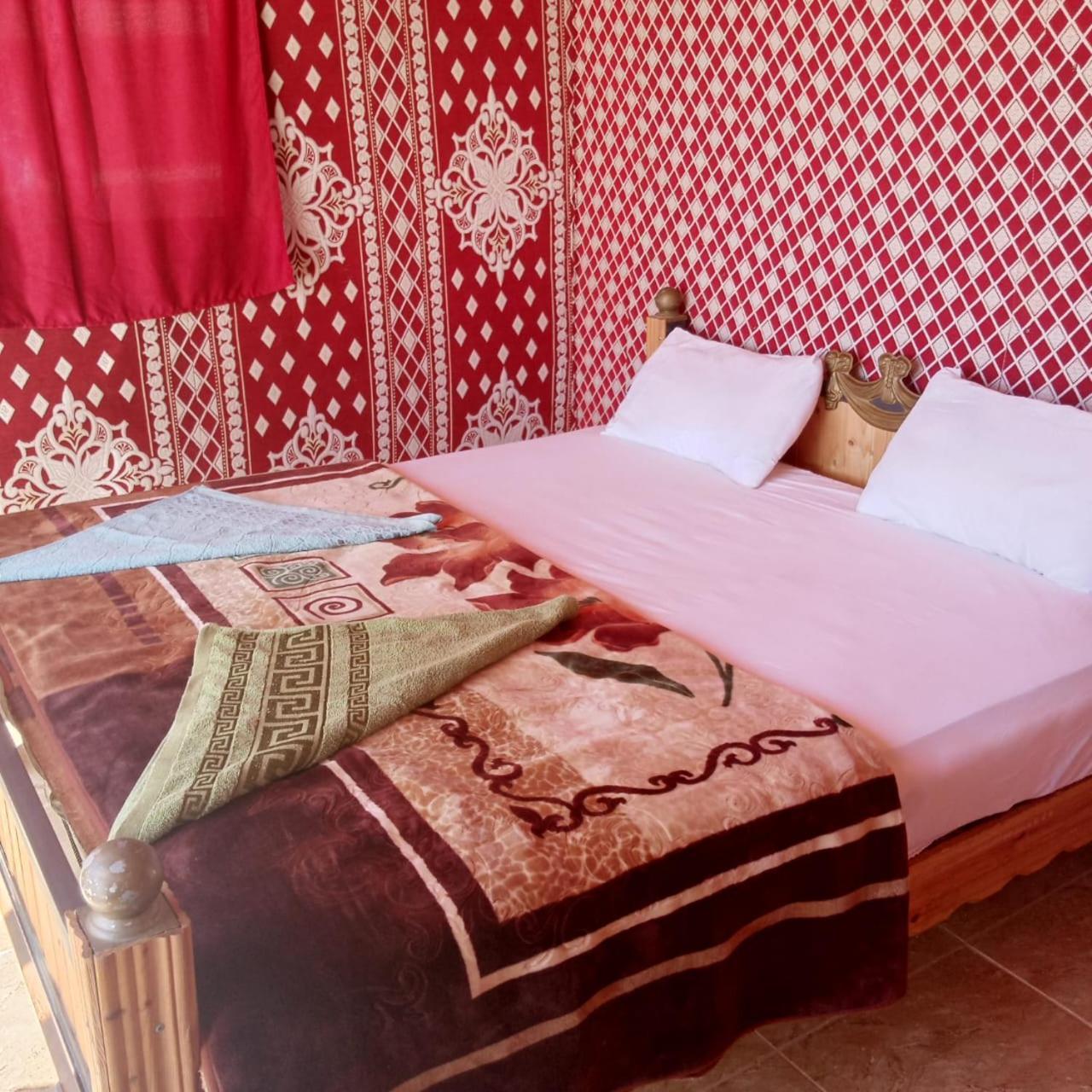 غرووب وادي رم Hotel Екстериор снимка